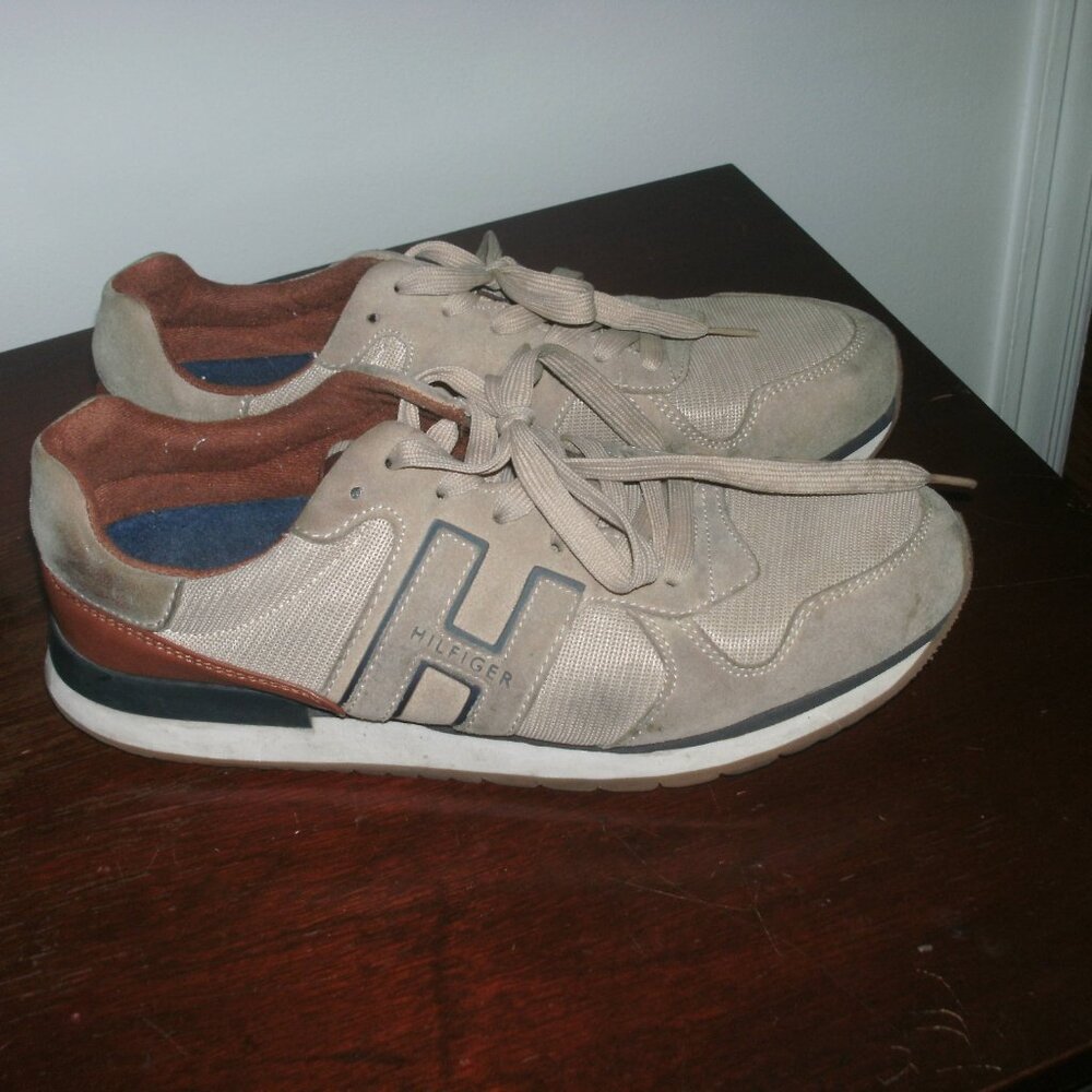 Tommy Hilfiger Tmanello Casual Athletic Sneakers Lace Up Shoes Tan Beige size 10
